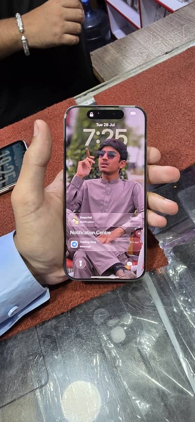 Apple iPhone 16 Pro Max
