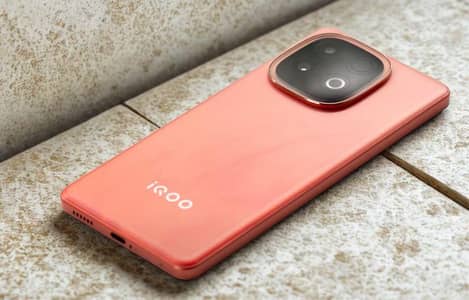 Vivo iQOO