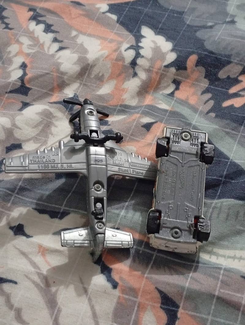 Hot wheels authentic collection 4