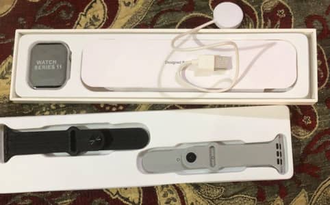 Apple logo Series 11 watch