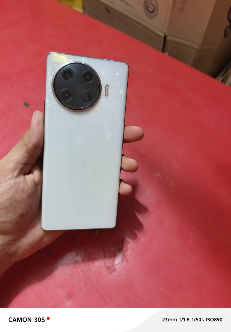 Tecno CAMON 20 Pro 1