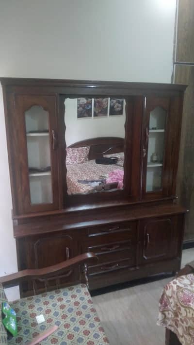 Dressing table for sale