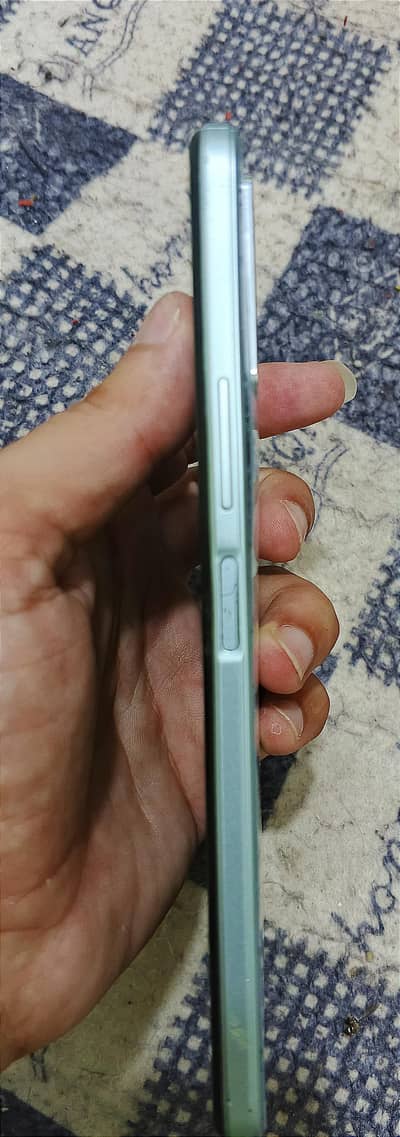 Vivo Y21 4 by 64
