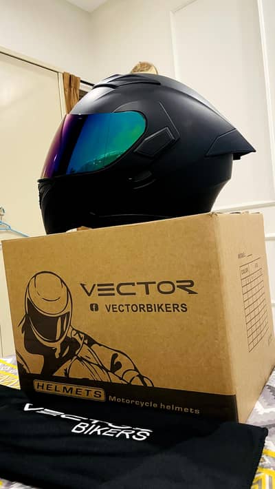 Vector spoiler DOT APPROVED DUAL VISOR