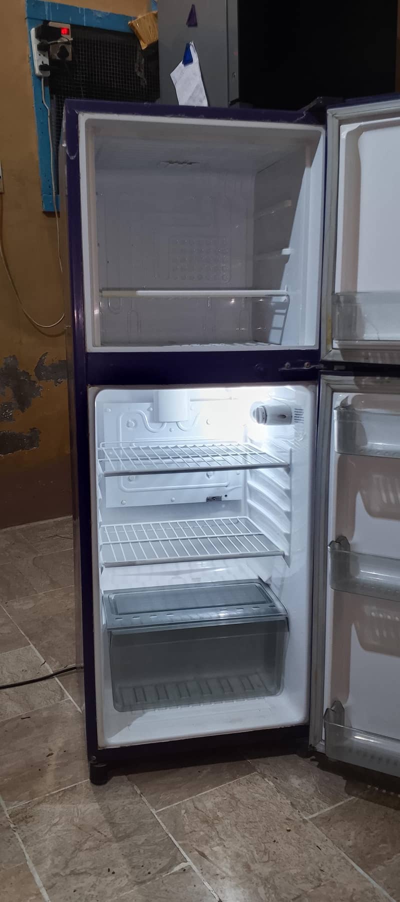 waves Refrigerator 6