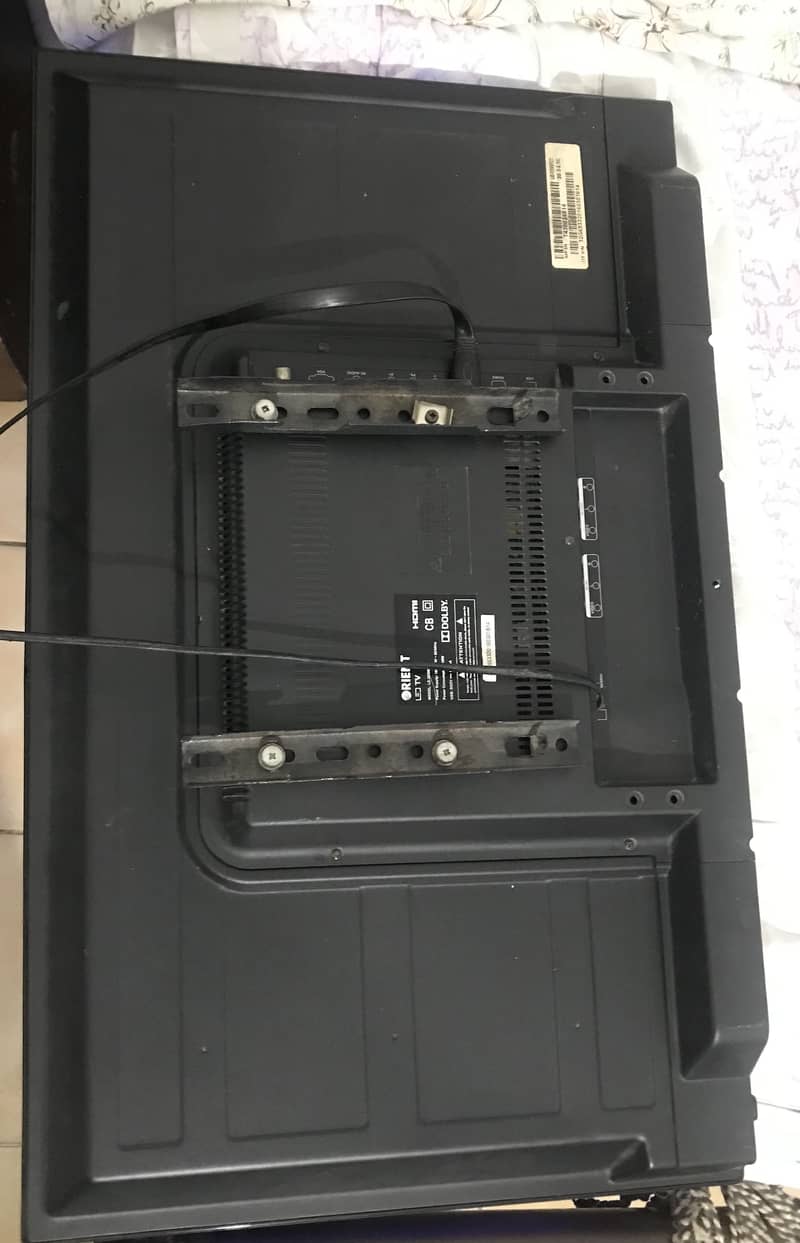 Orient LED 32” simple 6