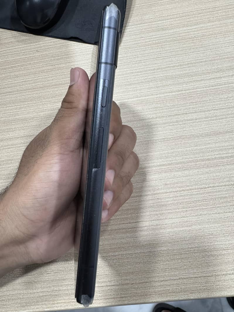 Google Pixel 7a 4