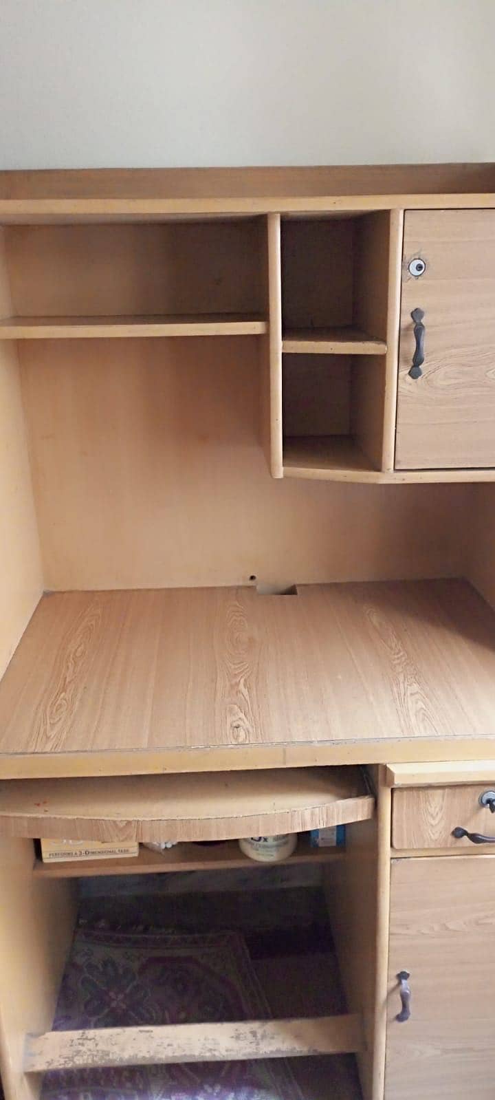 Computer table new condition all ok 1