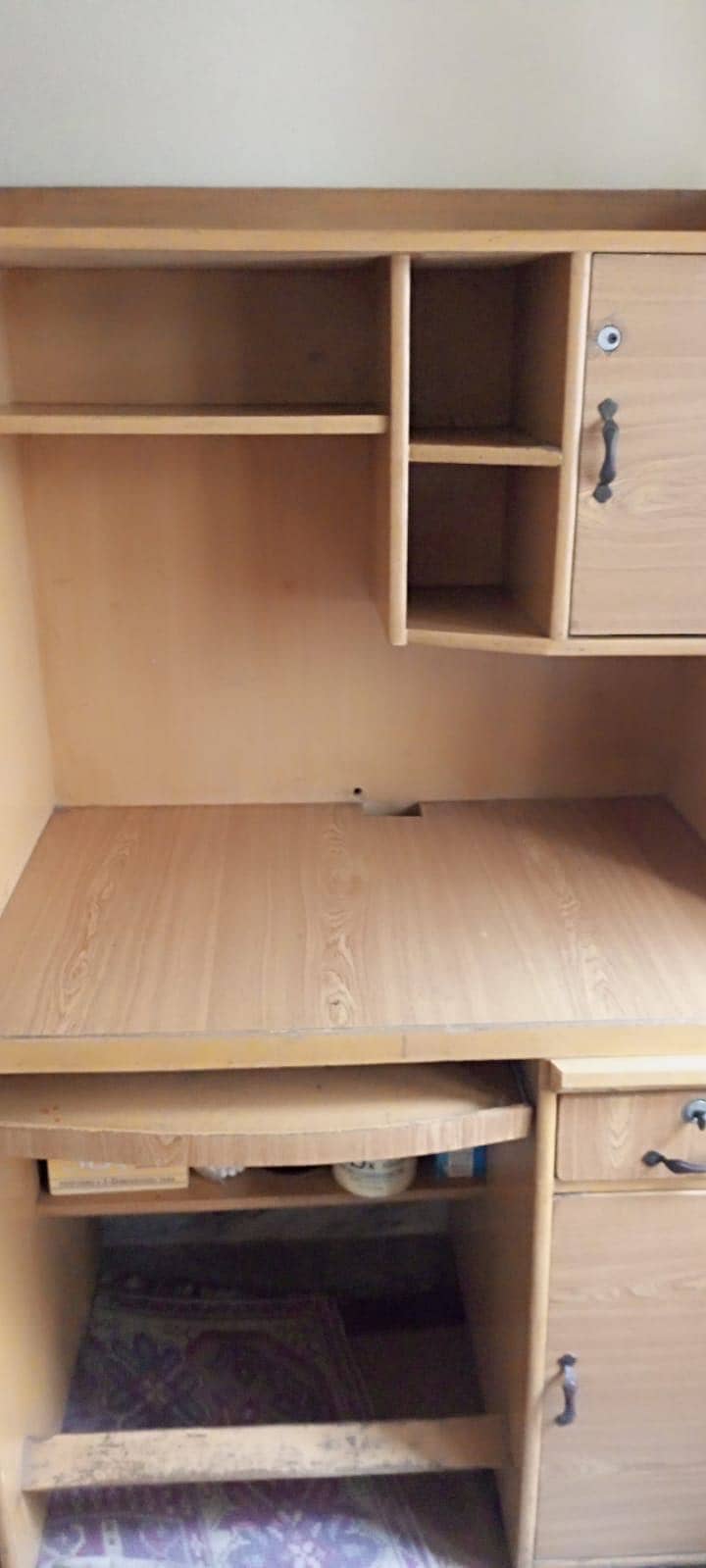 Computer table new condition all ok 3