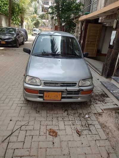 Daihatsu Cuore 2011