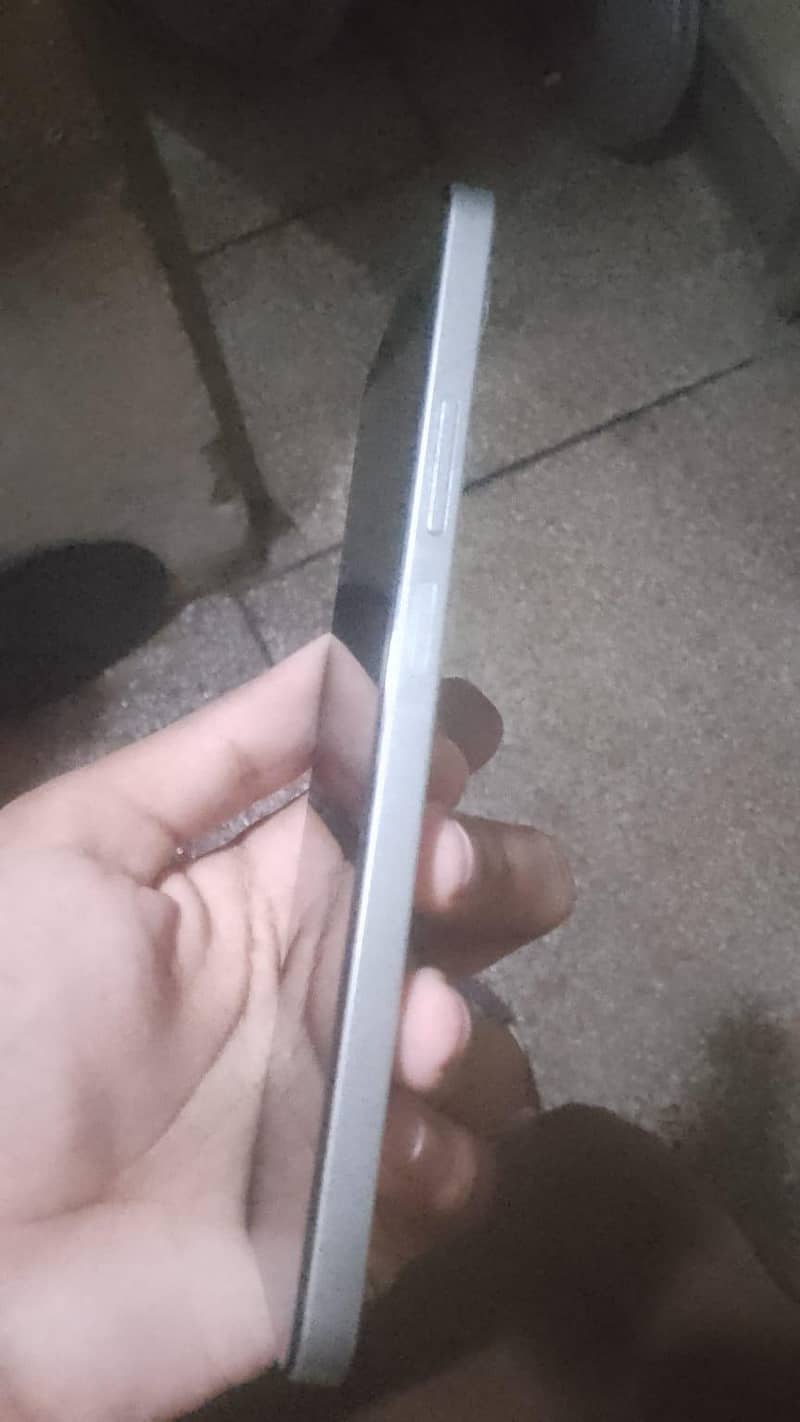Realme Note 60x 0