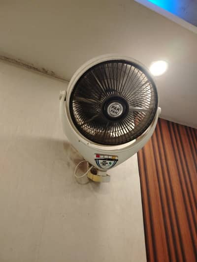 3 Pak fan breaket fan used good condition