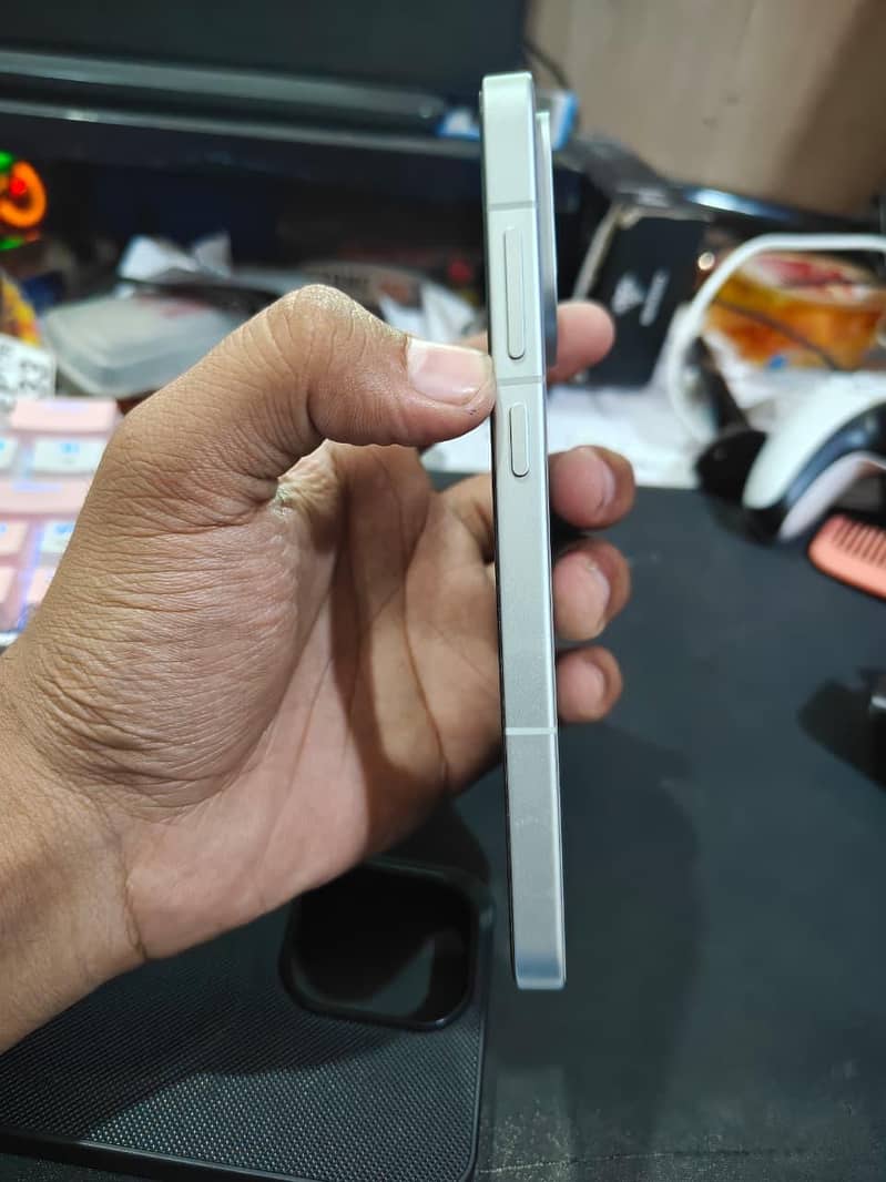 One Plus 13S 4