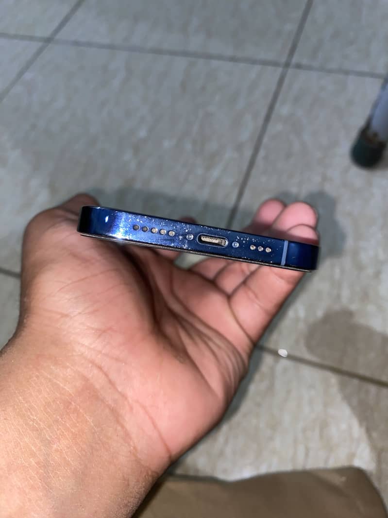 Apple iPhone 13 Pro 3