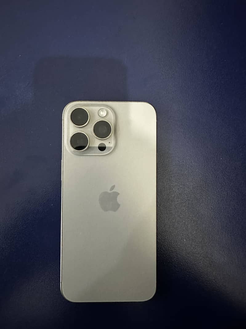 iPhone 15 pro max 1