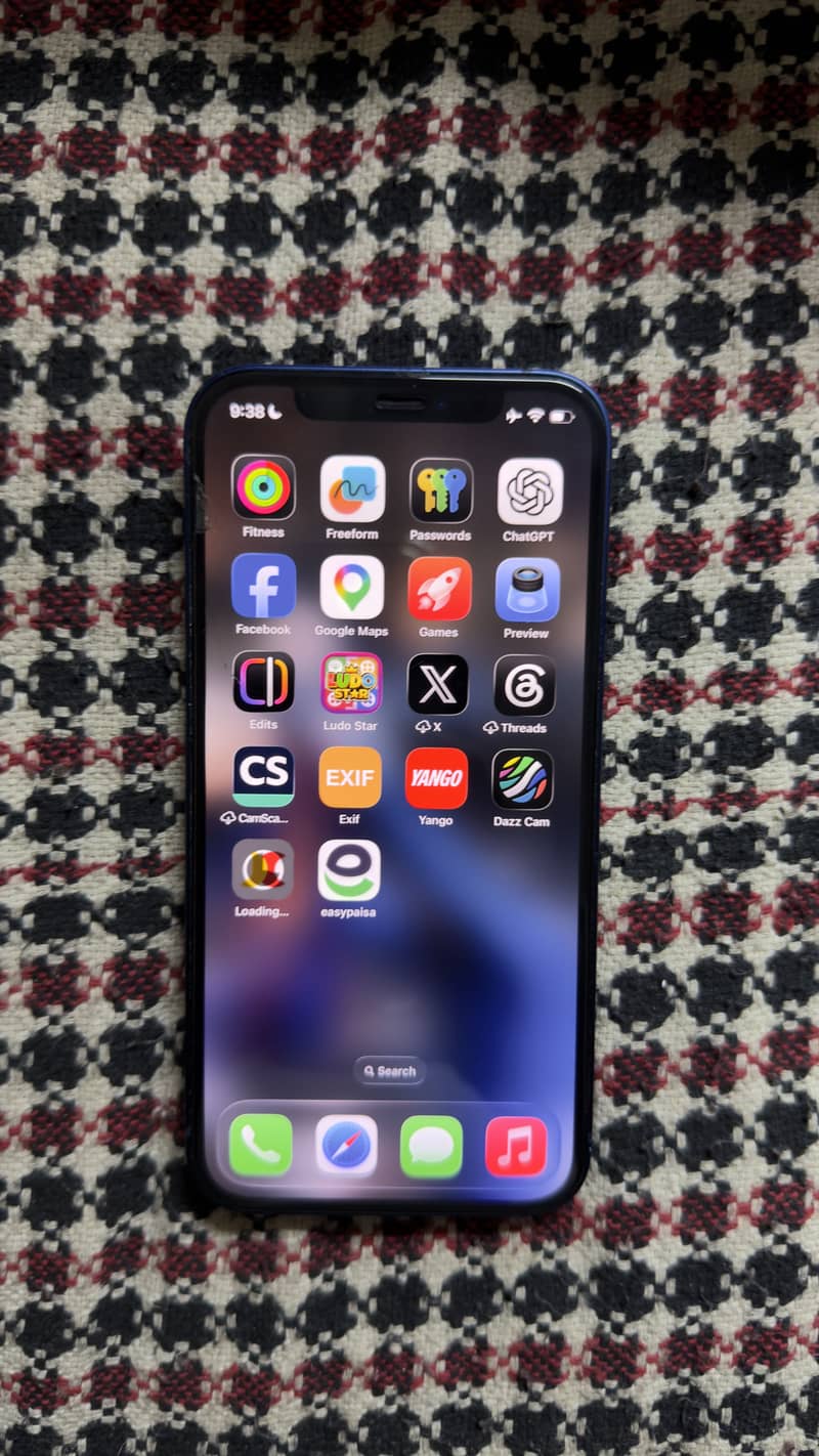 Apple iPhone 12 1