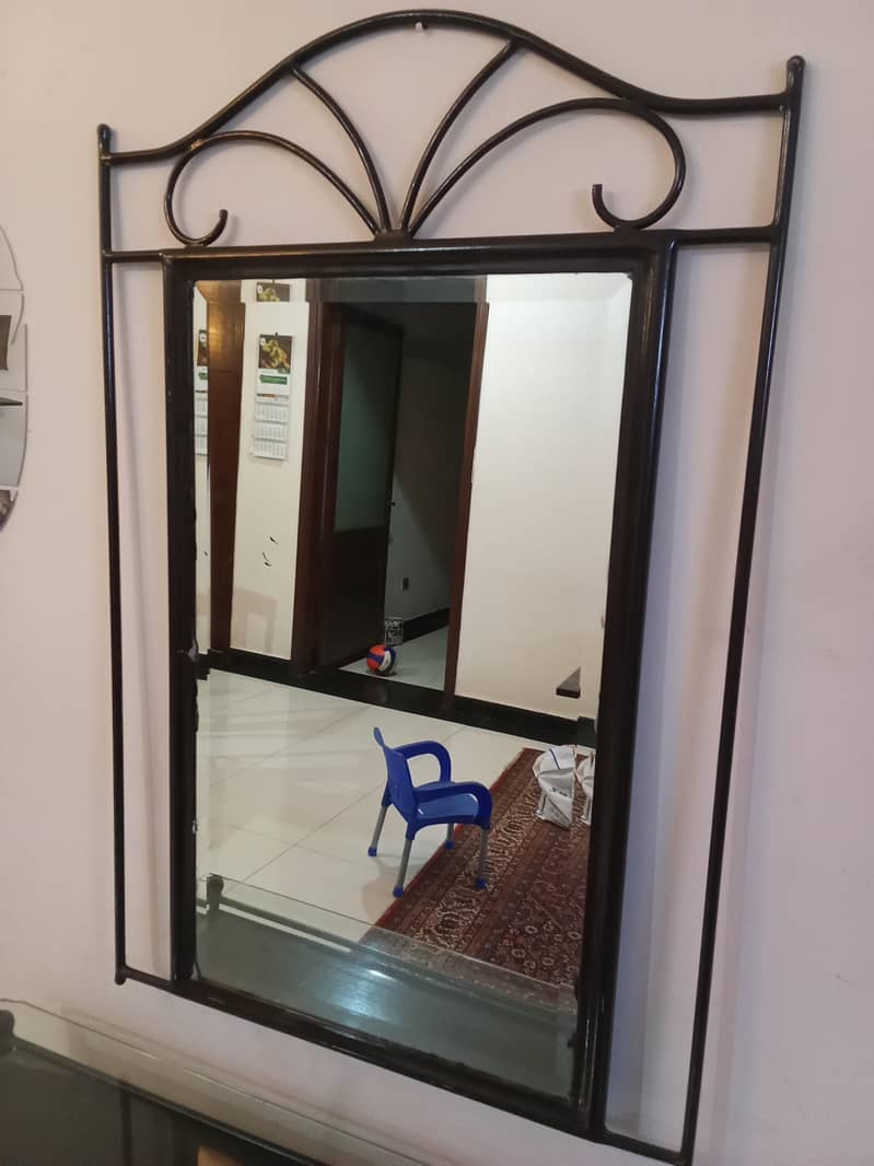 Dressing table with mirror (rot/iron frame) 1