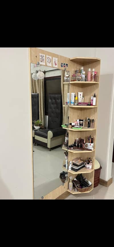 dressing table