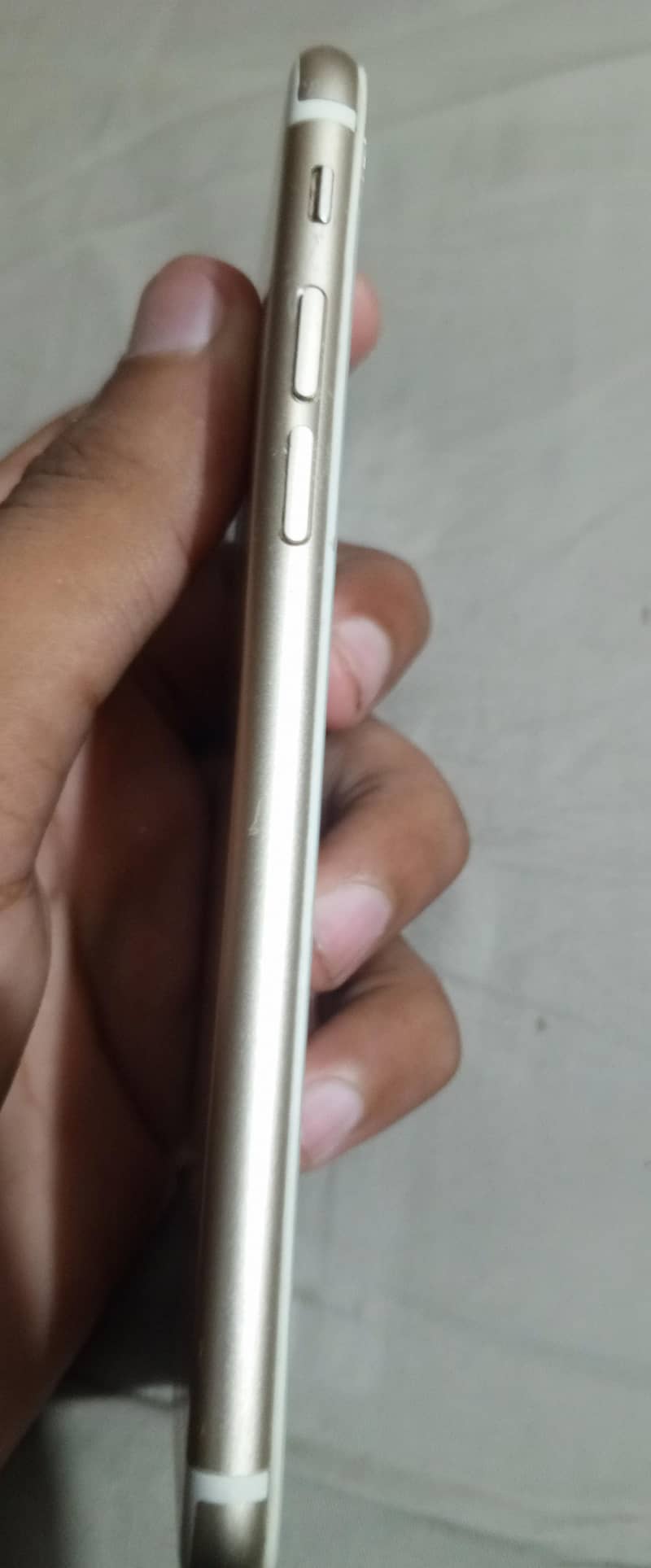 Apple iPhone 6S 1
