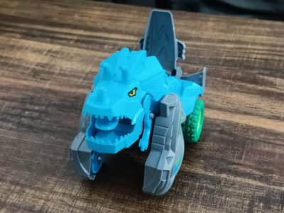 2 in 1 Dinosaur Car Transofrmation Toy Transformer Toy Car Wheels