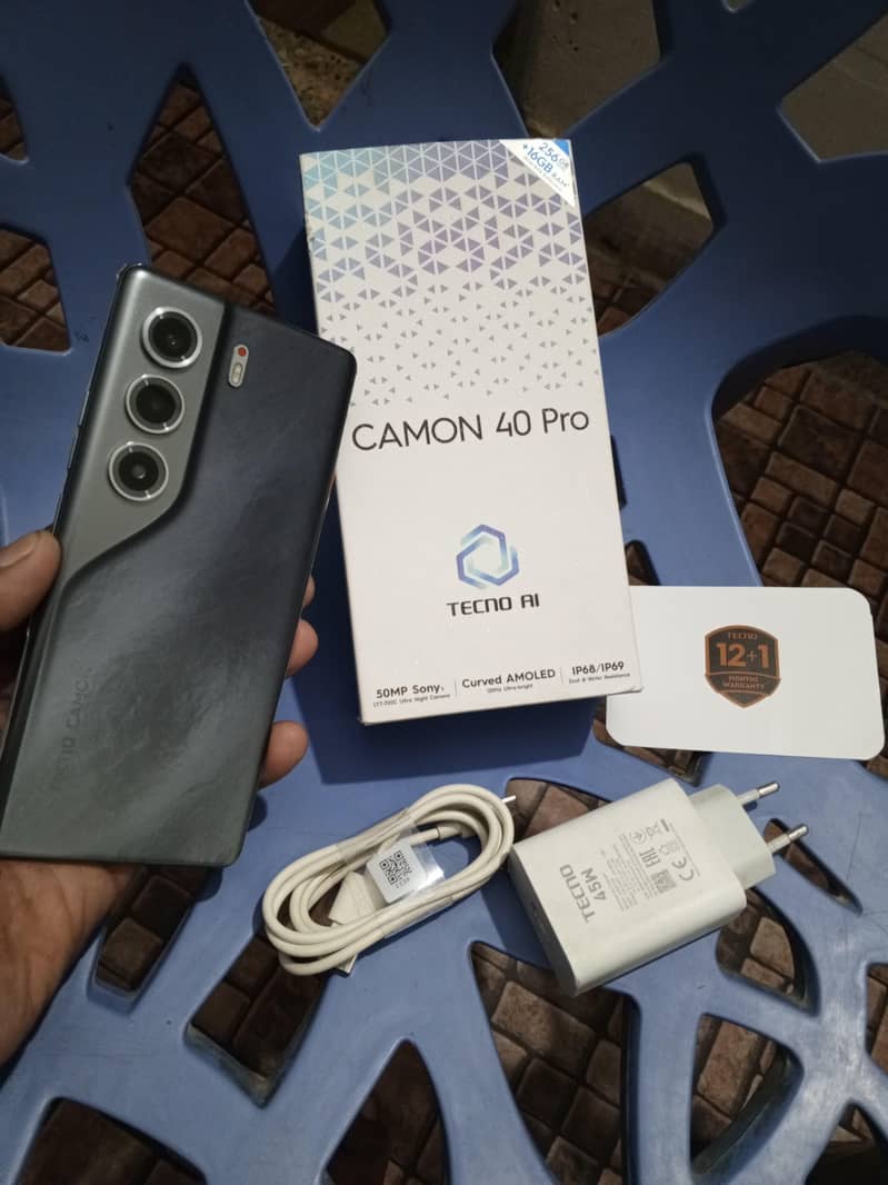 Tecno CAMON 40 Pro 0