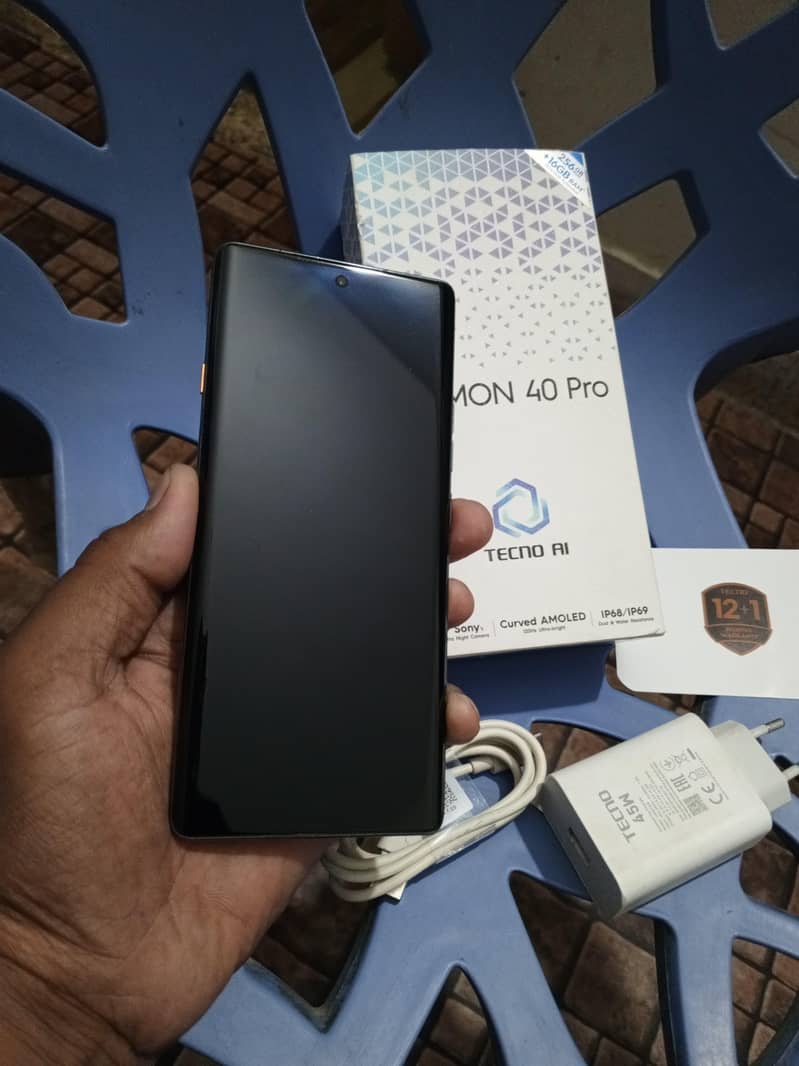 Tecno CAMON 40 Pro 3