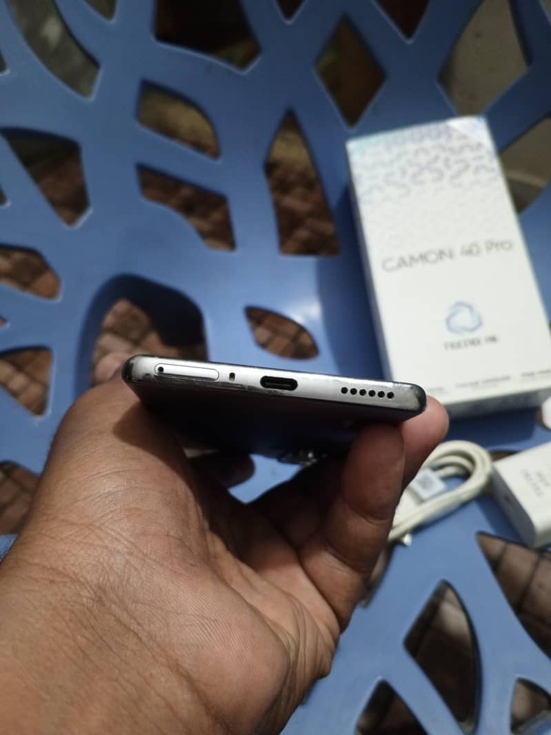 Tecno CAMON 40 Pro 6