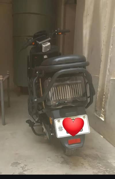 Okla onyx Number lga hoa ha urgent Sale 90/ 110 kilometer range