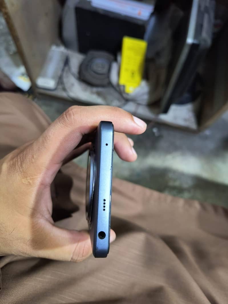 Realme 13 Plus 3