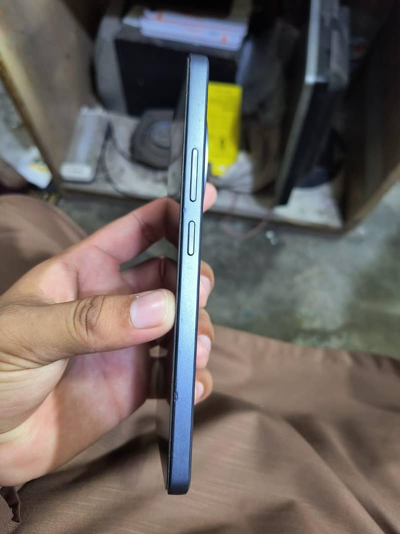 Realme 13 Plus 5
