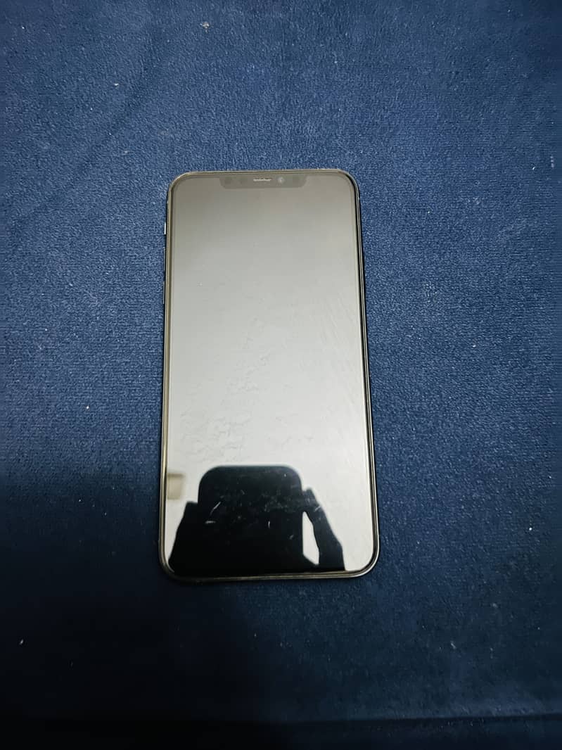 iPhone 11 Pro Max 1