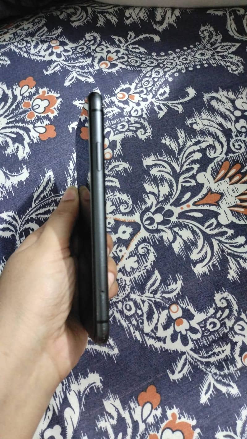 iphone 11 4