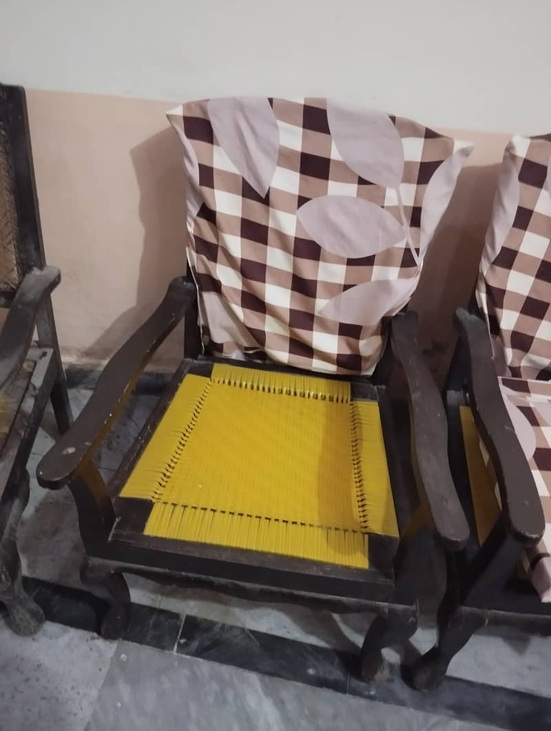 4 Solid Wooden Chairs 1