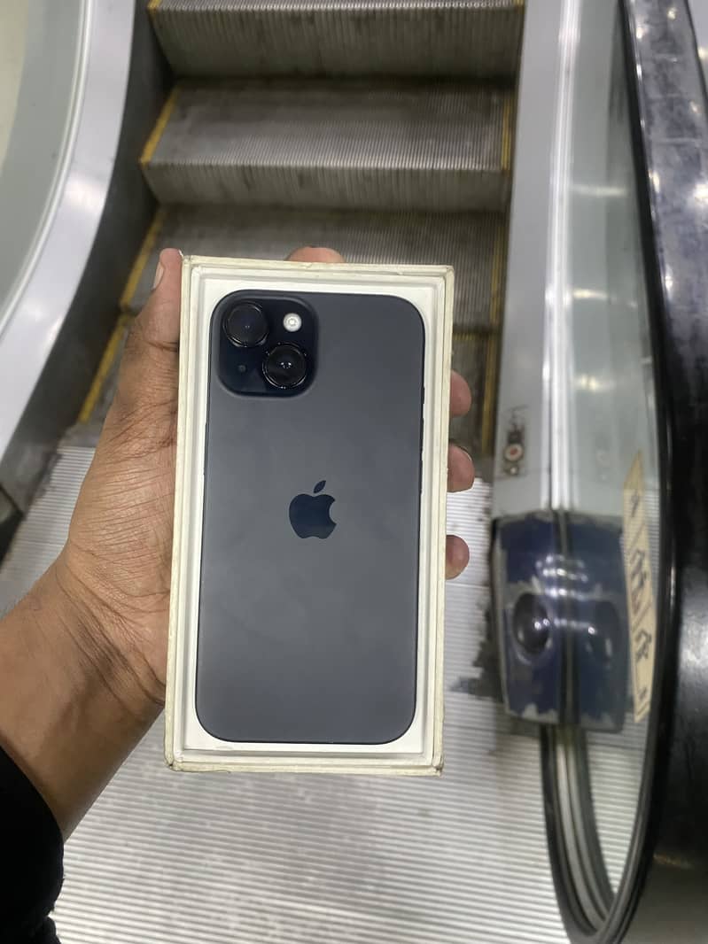 Apple iPhone 15 2