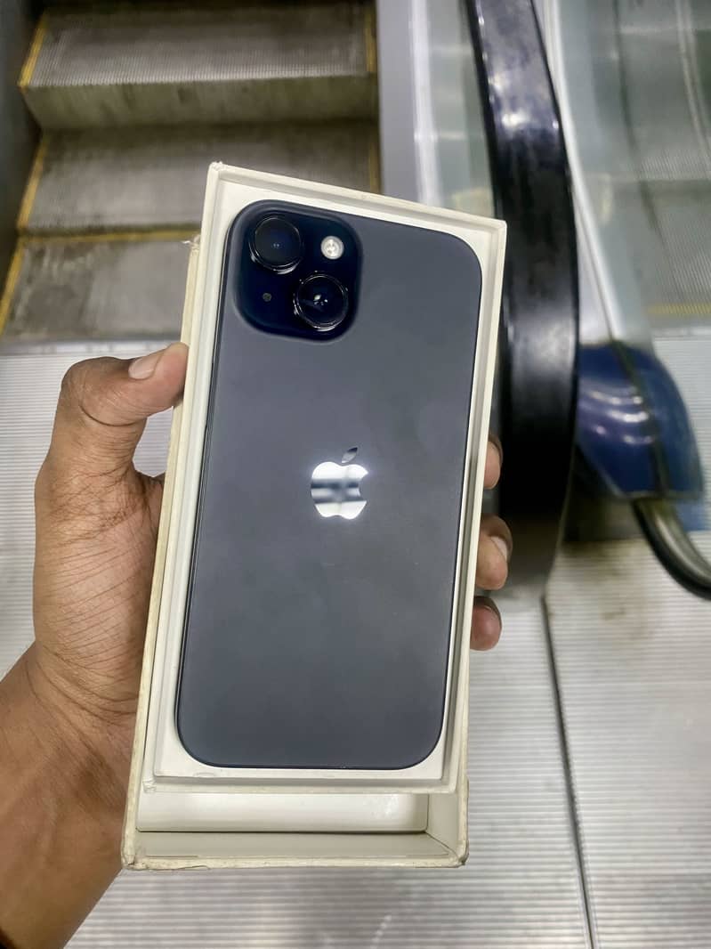 Apple iPhone 15 3