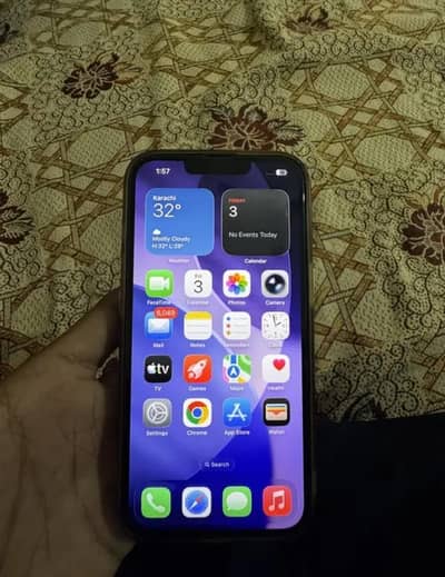 Apple iPhone 13