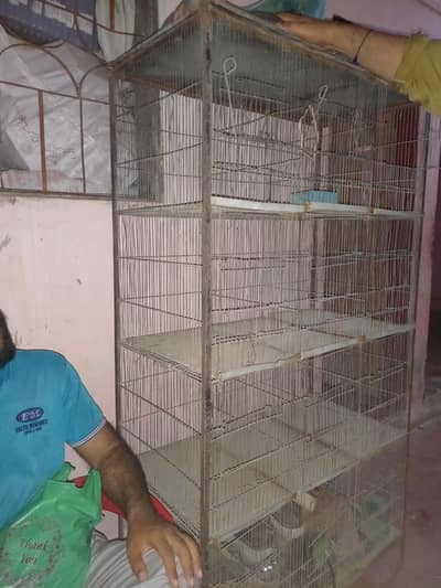 5 foot hight 4 foot length all ok he paison ki urgent cell 03116654785