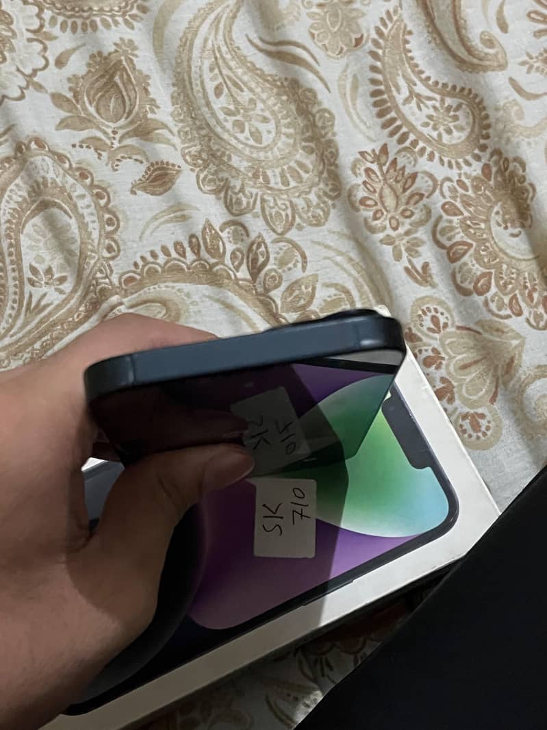 iPhone 14 5
