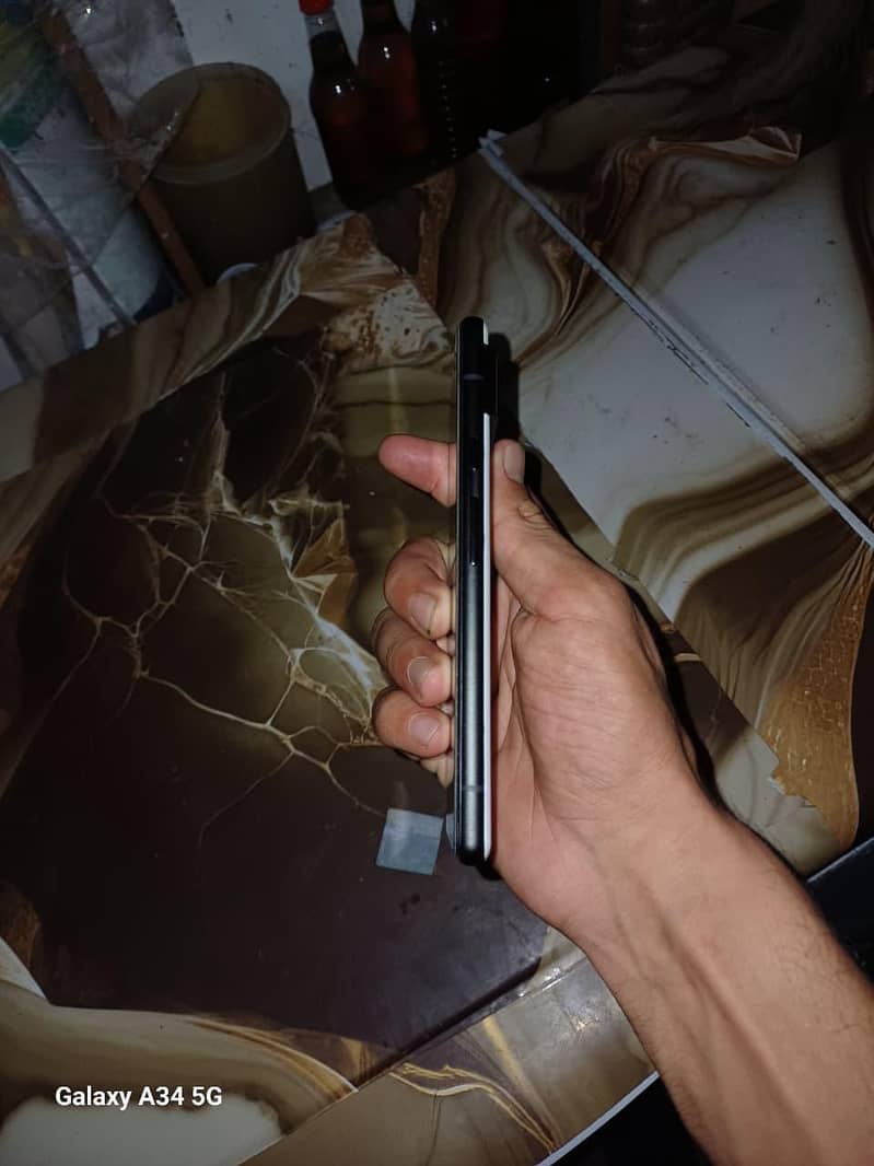 Google Pixel 6 4