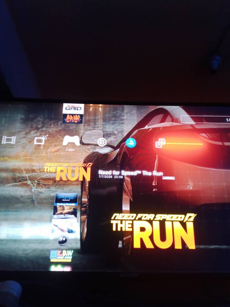 playstation 3 with 4 controllers 9