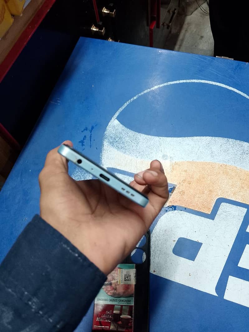 OPPO A60 4