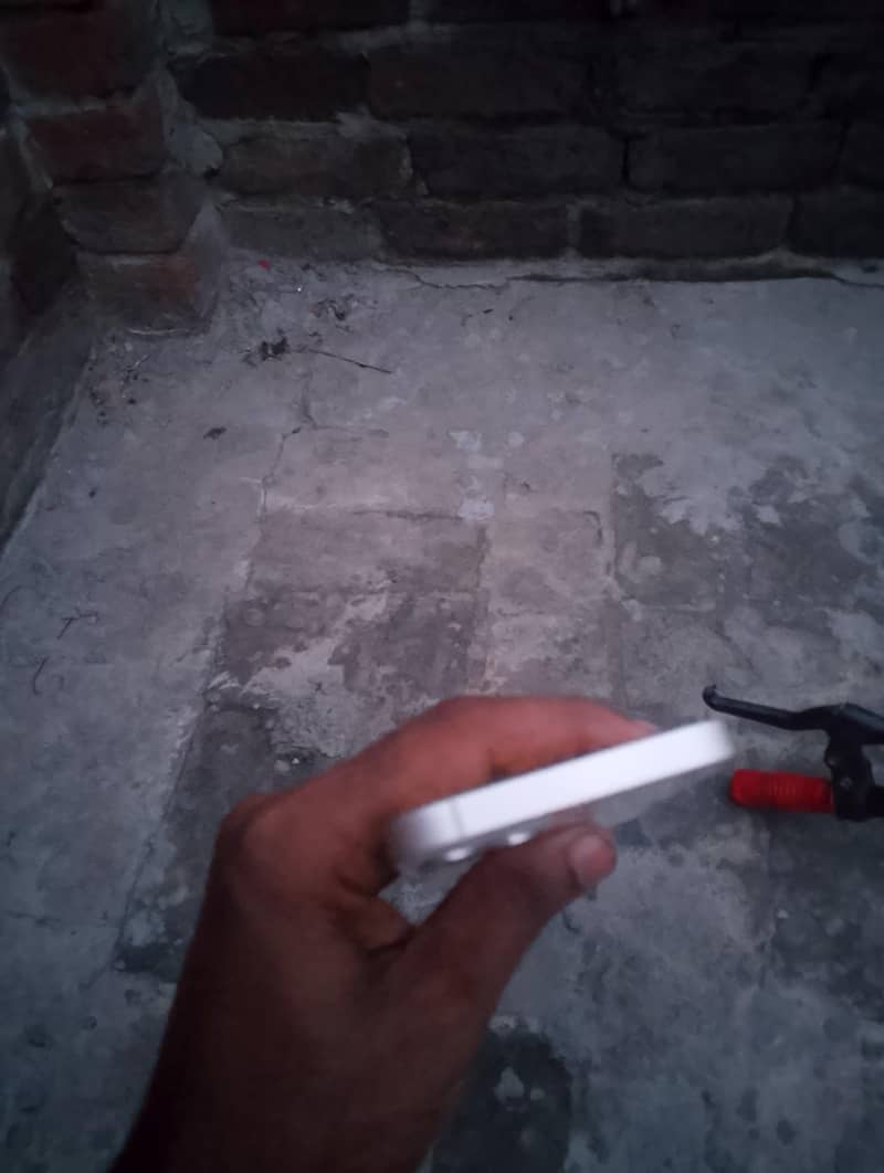 Apple iPhone 13 3
