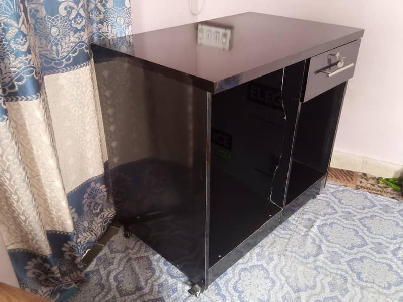 Computer Table 2