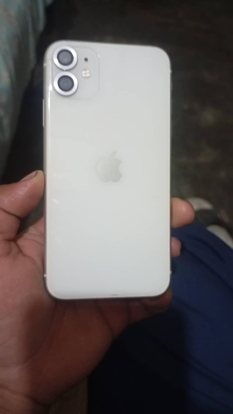 Apple iPhone 11 0