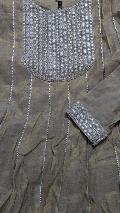 Almirah Dress