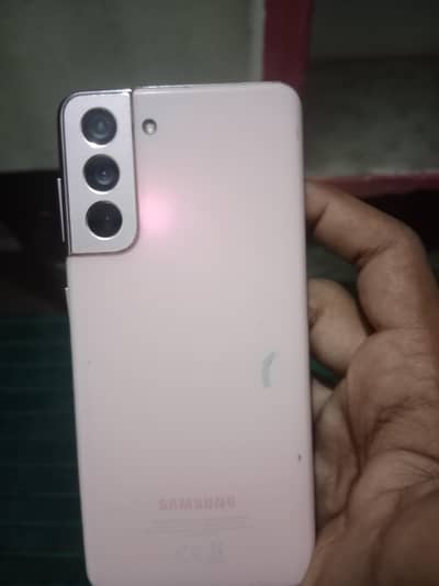 Samsung Mobile S21 5G display finger