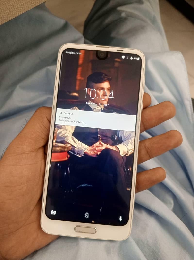 Sharp Aquos R2 2