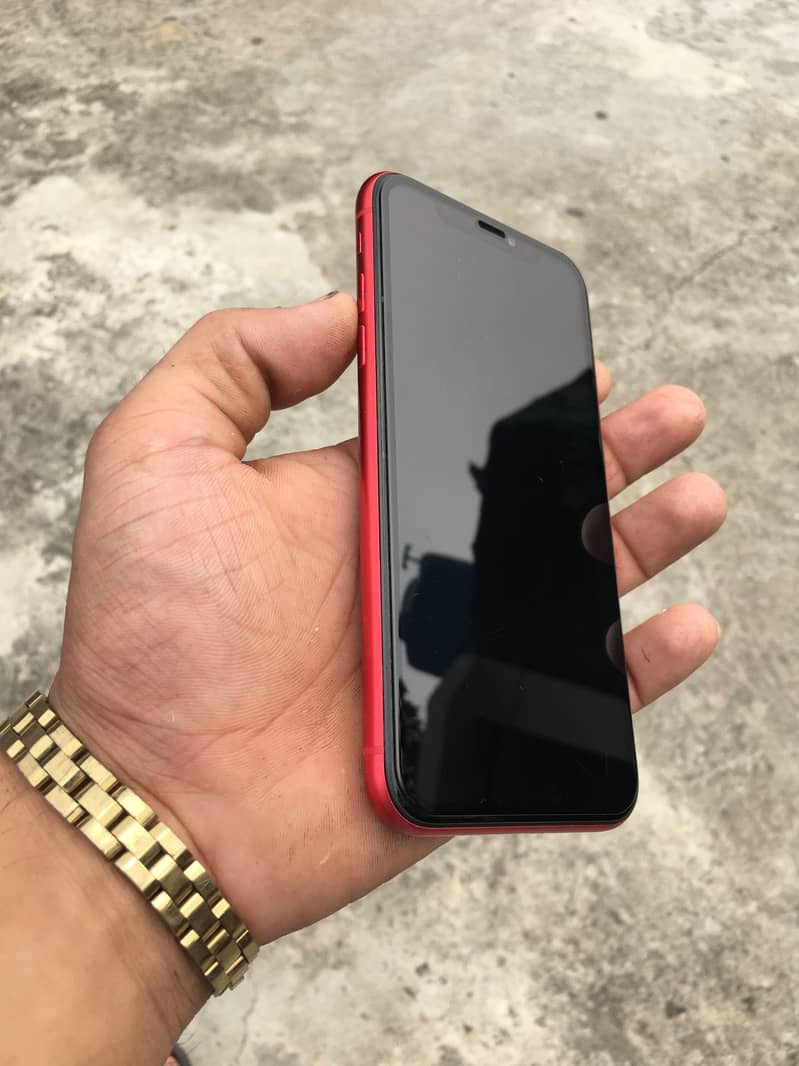 Apple iPhone 11 3