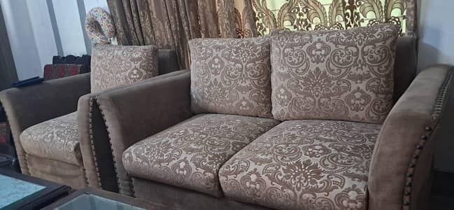 6 seater sofa for sale neat and clean