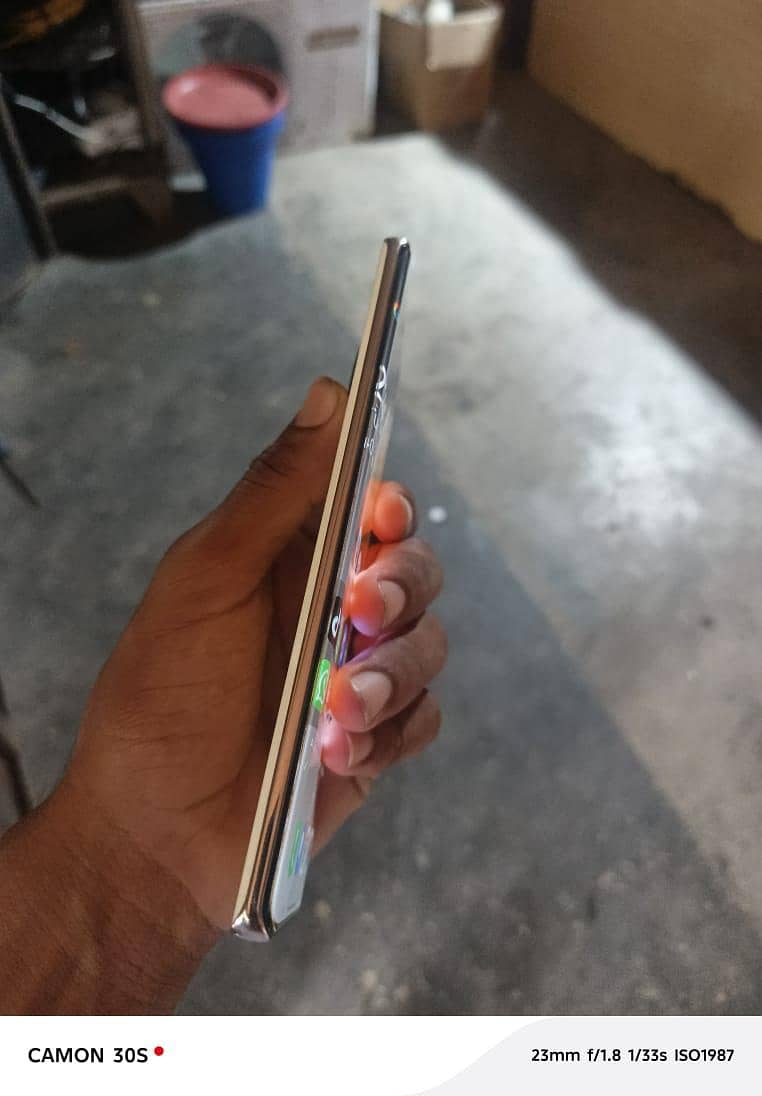 Tecno CAMON 30S 4